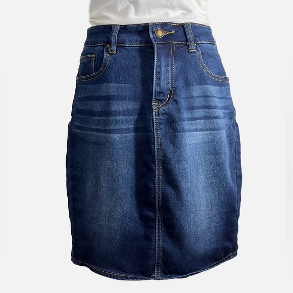 Angel Kiss Stretch Denim Mini Skirt Women’s Medium - Picture 2 of 8